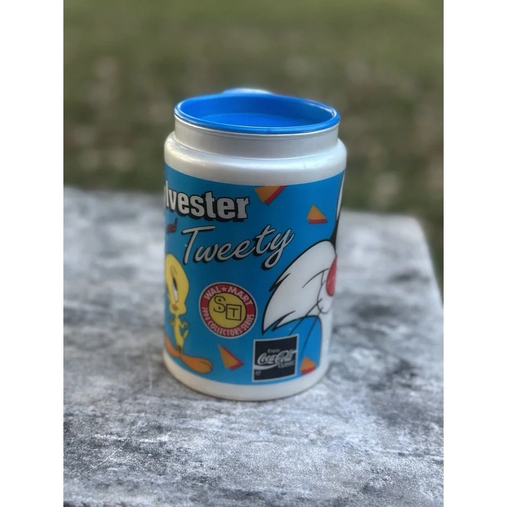 VTG Looney Toons Plastic Tumbler Cup 1994 Warner Brothers Sylvester Tweety Bird